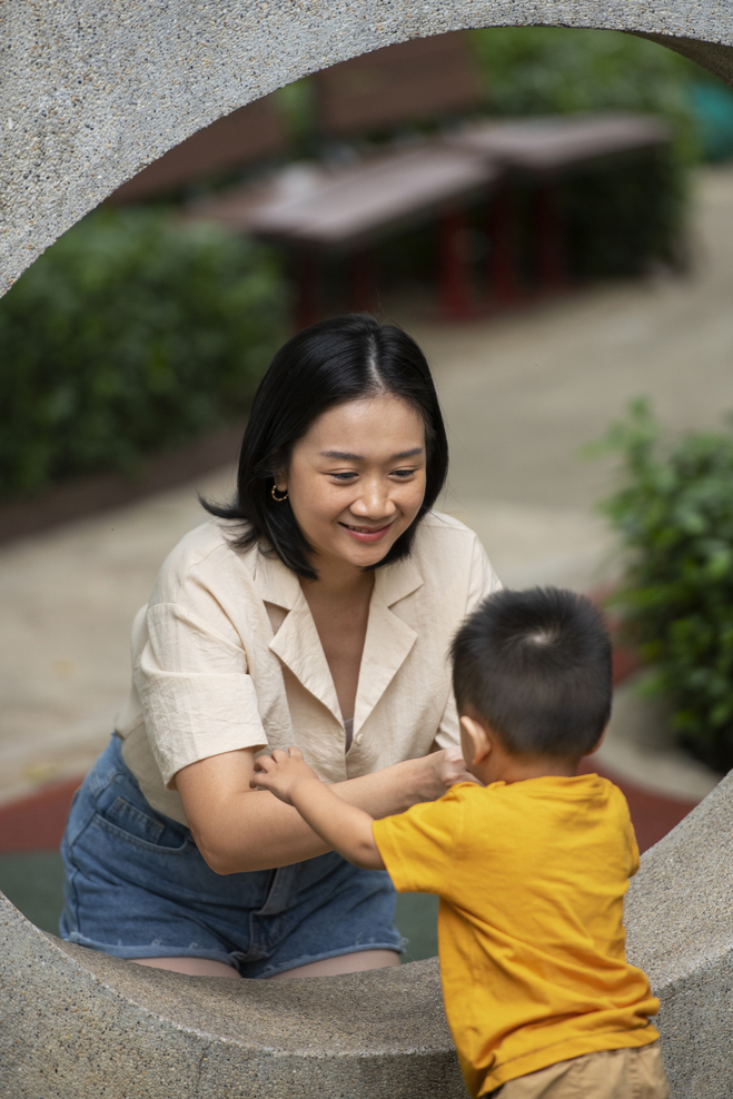 outdoor family photoshoot singapore